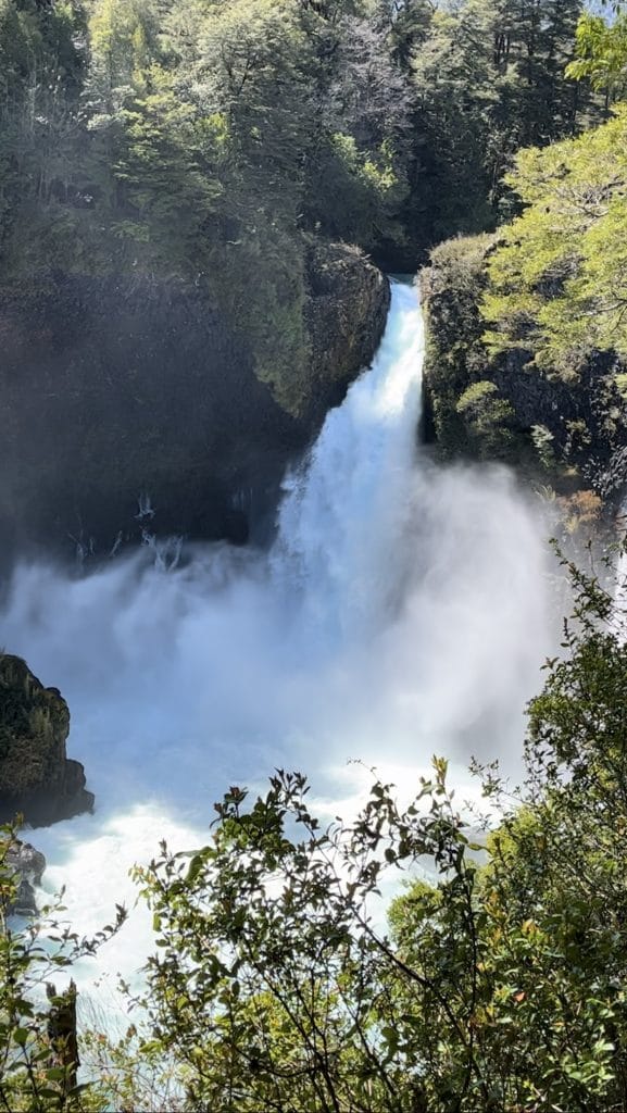 Salto Huilo Huilo en primavera